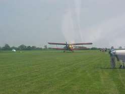 19: endelave Antonov lining up