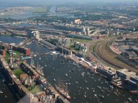 16  in de verte het Amsterdam - Rijn Kanaal