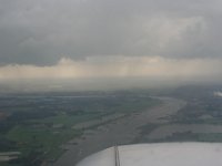 IMG 2637  vooruit blijft het licht, een beetje regen slechts bij Nijmegen