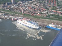 IMG 1930  Stena meert af.  Wel veel schuim