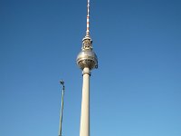 P1000544  torentje op de Alexander Platz