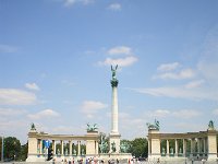 IMGP0210  Heldenplatz, Millenium standbeeld